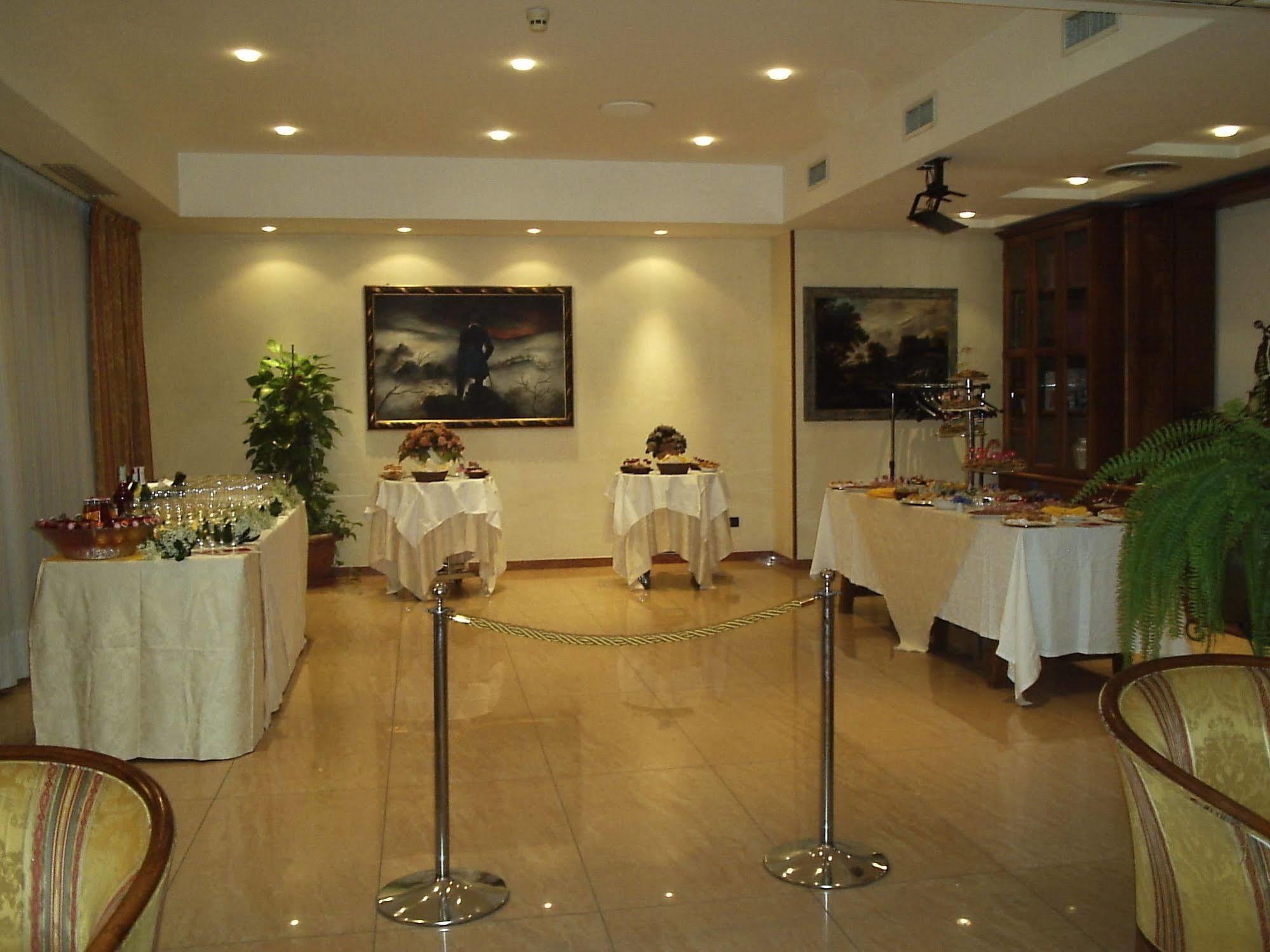 Michelangelo Hotel