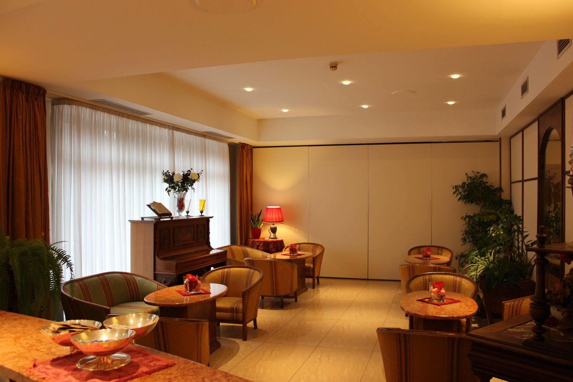 Michelangelo Hotel 4*